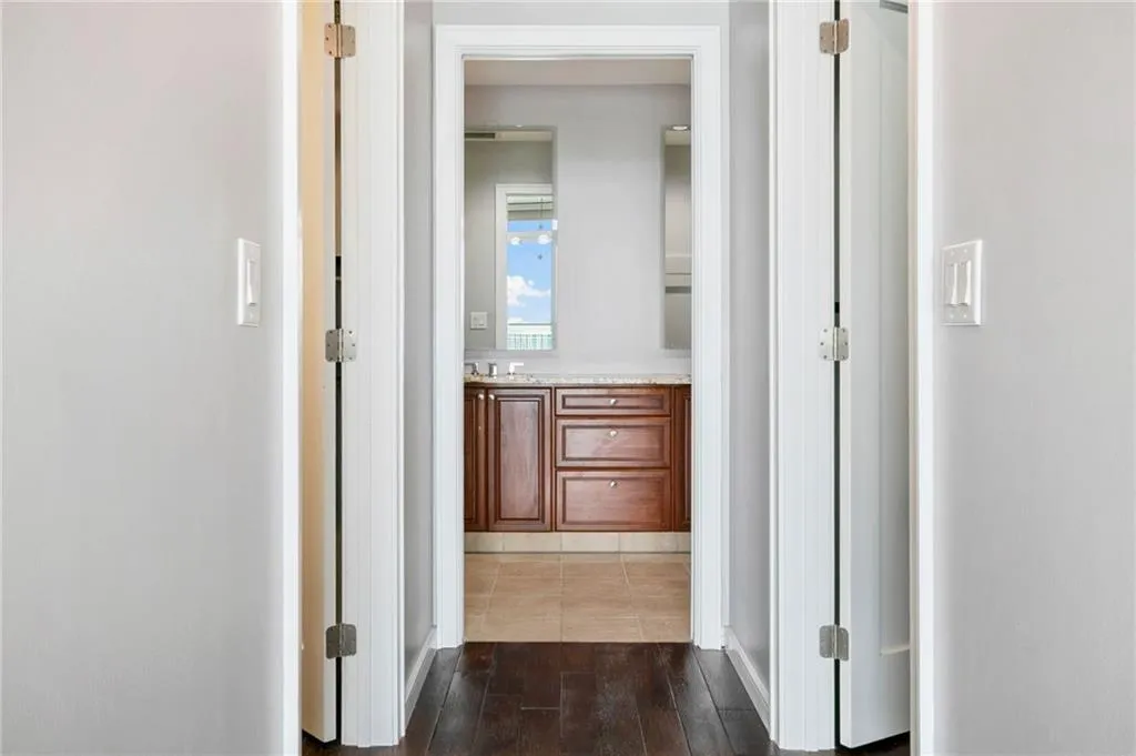 3325 Piedmont Road Ne Unit 1805, Atlanta, Georgia 30305, 2 Bedrooms Bedrooms, ,2 BathroomsBathrooms,Residential,For Sale,3325 Piedmont Road Ne Unit 1805,7631577