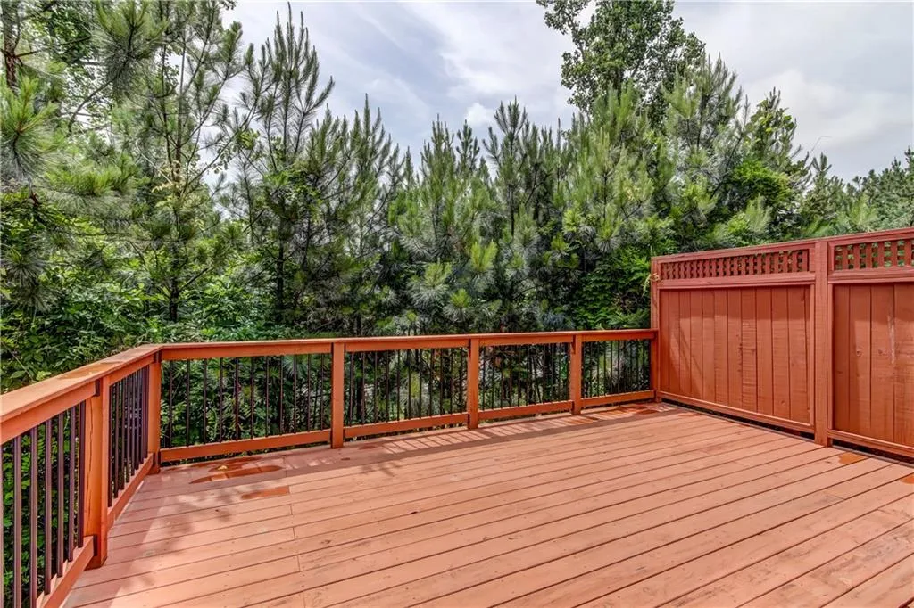 913 Dumaine Trace, Sandy Springs, Georgia 30328, 3 Bedrooms Bedrooms, ,3 BathroomsBathrooms,Residential,Sold,913 Dumaine Trace,5898905