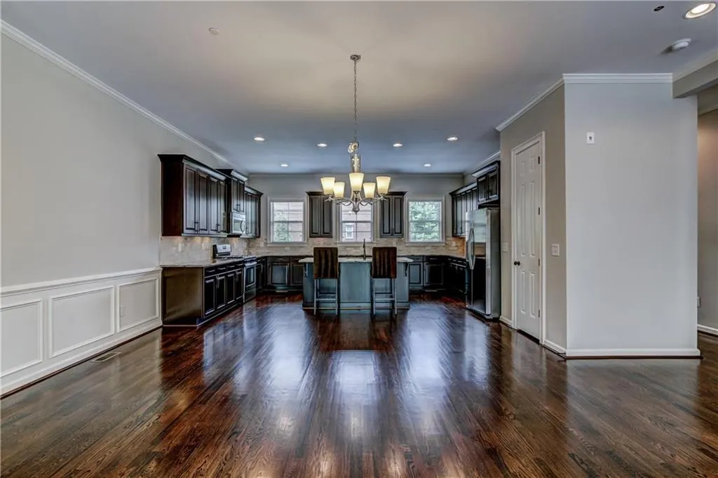 913 Dumaine Trace, Sandy Springs, Georgia 30328, 3 Bedrooms Bedrooms, ,3 BathroomsBathrooms,Residential,Sold,913 Dumaine Trace,5898905
