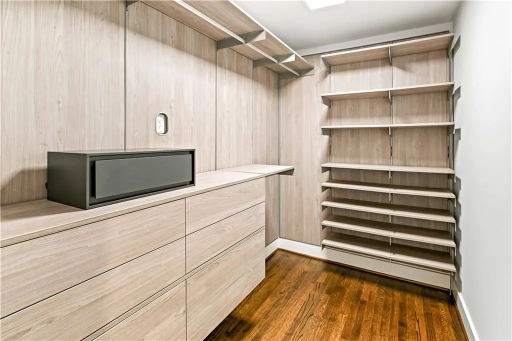2190 Primary closet