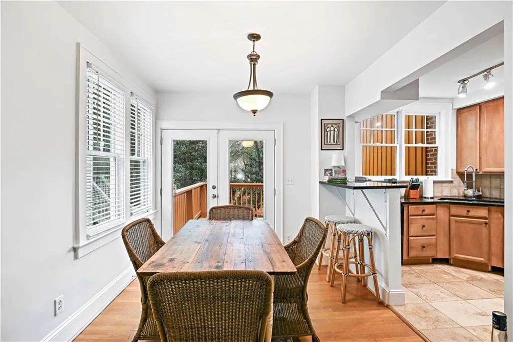 2188 dining area