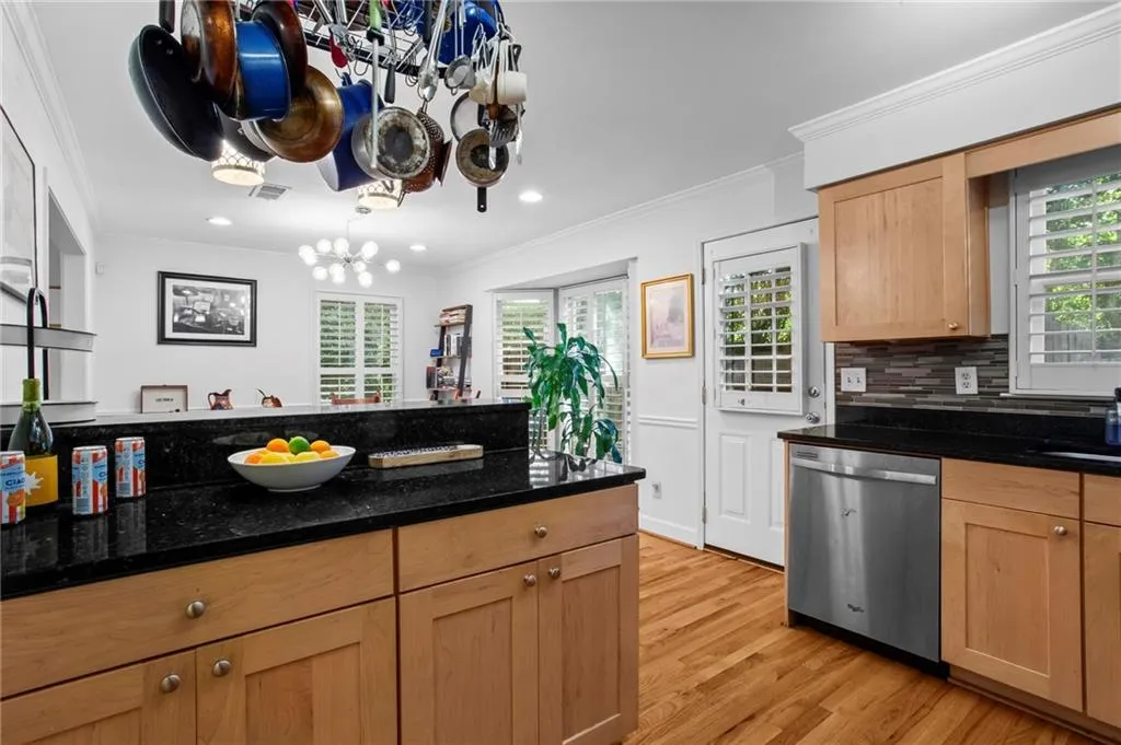 101 Defoors Mill Drive Nw, Atlanta, Georgia 30318, 2 Bedrooms Bedrooms, 0 ,2 BathroomsBathrooms,Residential,For Sale,101 Defoors Mill Drive Nw,7811859