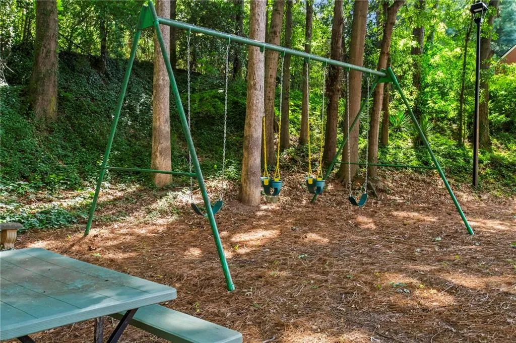 101 Defoors Mill Drive Nw, Atlanta, Georgia 30318, 2 Bedrooms Bedrooms, 0 ,2 BathroomsBathrooms,Residential,For Sale,101 Defoors Mill Drive Nw,7811859
