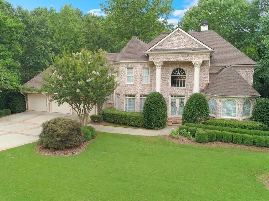 5165 Falcon Chase Lane, Sandy Springs, Georgia 30342, 4 Bedrooms Bedrooms, ,3 BathroomsBathrooms,Residential,Sold,5165 Falcon Chase Lane,6666064