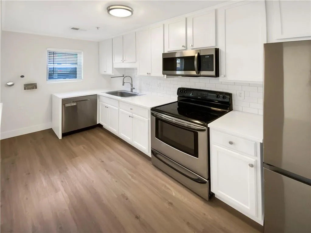 165 N River Drive Unit B, Atlanta, Georgia 30350, 2 Bedrooms Bedrooms, ,2 BathroomsBathrooms,Residential,For Sale,165 N River Drive Unit B,7565044