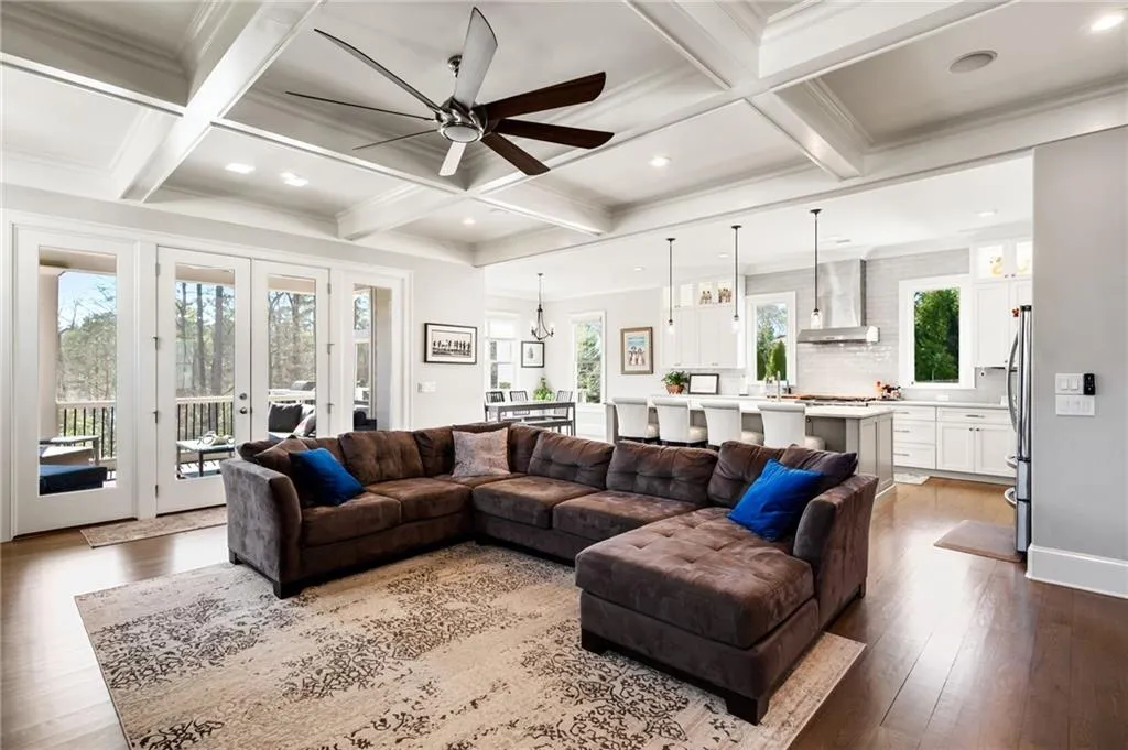 14 Long Island Place, Atlanta, Georgia 30328, 6 Bedrooms Bedrooms, ,5 BathroomsBathrooms,Residential,Sold,14 Long Island Place,7535286