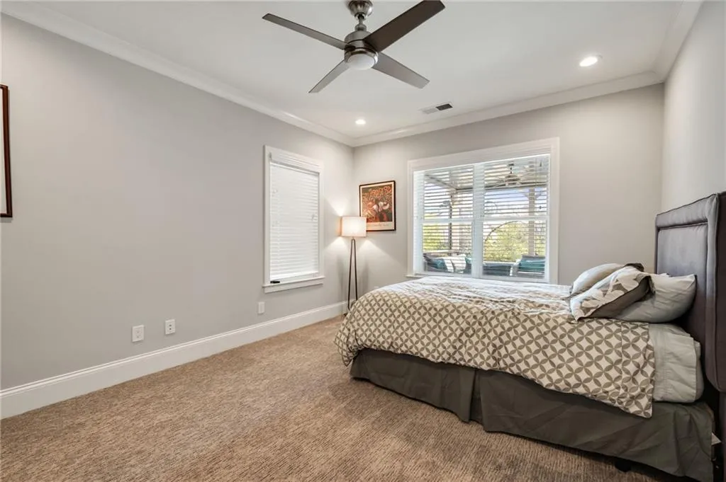 Terrace level bedroom