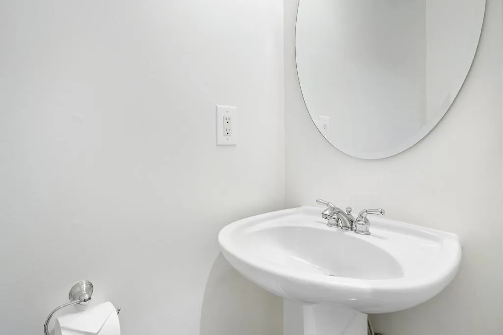 5444 Wentworth Street Unit 5444, Atlanta, Georgia 30342, 3 Bedrooms Bedrooms, ,3 BathroomsBathrooms,Residential,Sold,5444 Wentworth Street Unit 5444,7394847