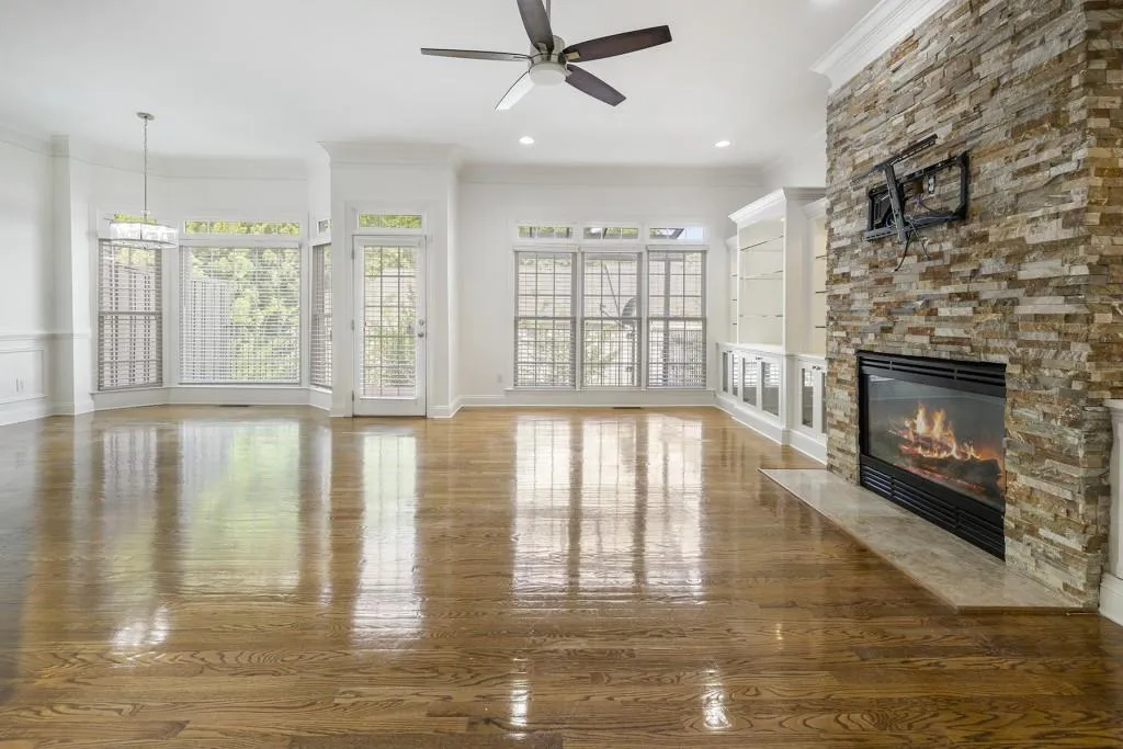 5444 Wentworth Street Unit 5444, Atlanta, Georgia 30342, 3 Bedrooms Bedrooms, ,3 BathroomsBathrooms,Residential,Sold,5444 Wentworth Street Unit 5444,7394847