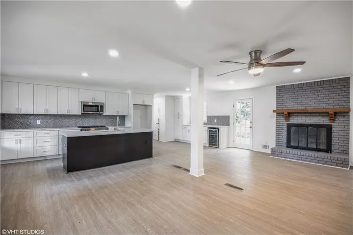 1944 Lashley Court, Snellville, Georgia 30078
