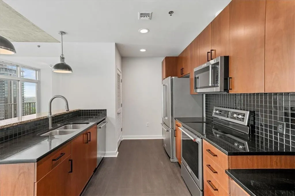 943 Peachtree Street Ne Unit 1518, Atlanta, Georgia 30309, 1 Bedroom Bedrooms, ,1 BathroomBathrooms,Residential,Sold,943 Peachtree Street Ne Unit 1518,7586747