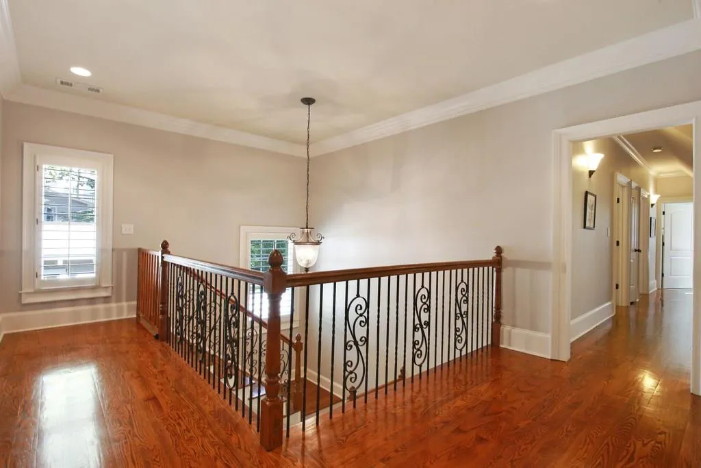 4692 E Conway Drive Nw, Atlanta, Georgia 30327, 5 Bedrooms Bedrooms, ,5 BathroomsBathrooms,Residential,Sold,4692 E Conway Drive Nw,5918701