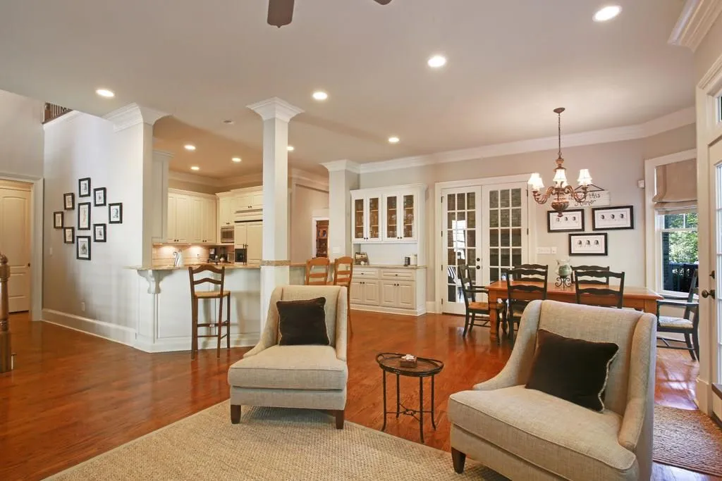 4692 E Conway Drive Nw, Atlanta, Georgia 30327, 5 Bedrooms Bedrooms, ,5 BathroomsBathrooms,Residential,Sold,4692 E Conway Drive Nw,5918701