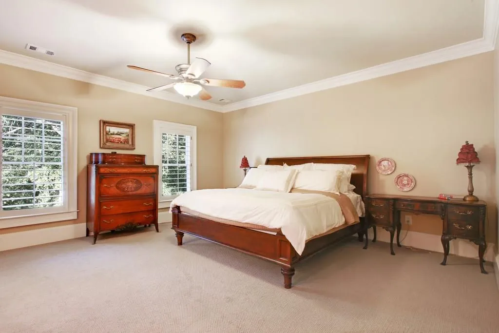 4692 E Conway Drive Nw, Atlanta, Georgia 30327, 5 Bedrooms Bedrooms, ,5 BathroomsBathrooms,Residential,Sold,4692 E Conway Drive Nw,5918701
