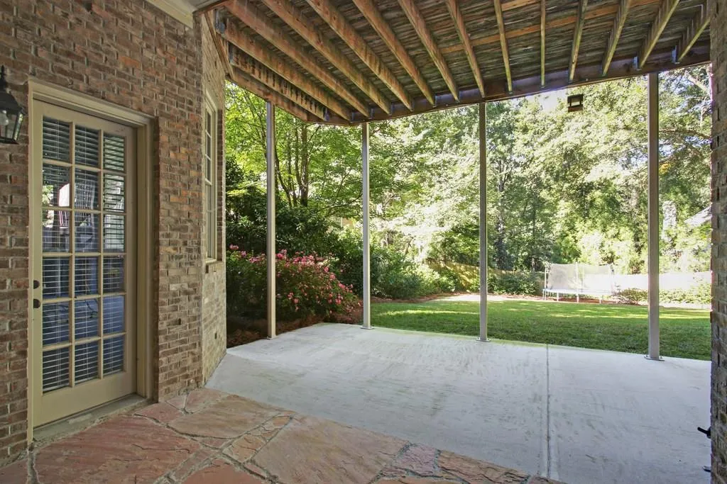 4692 E Conway Drive Nw, Atlanta, Georgia 30327, 5 Bedrooms Bedrooms, ,5 BathroomsBathrooms,Residential,Sold,4692 E Conway Drive Nw,5918701