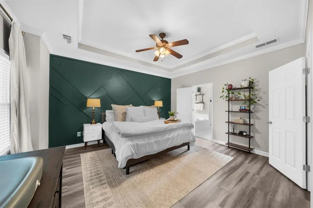 Upstairs Primary Bedroom