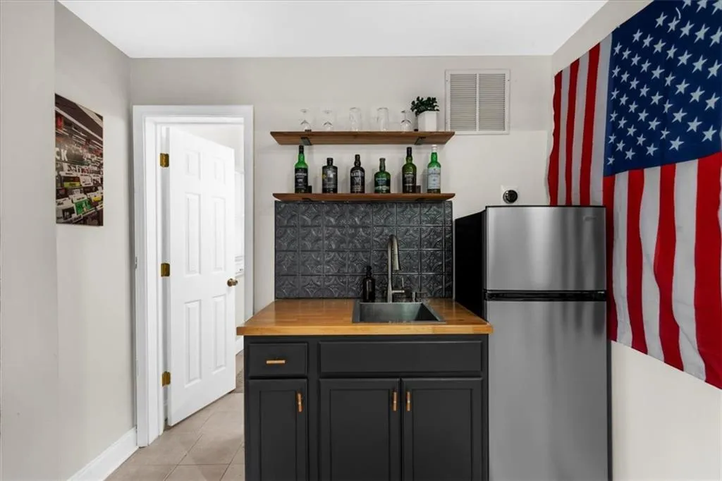 Basement Wet Bar