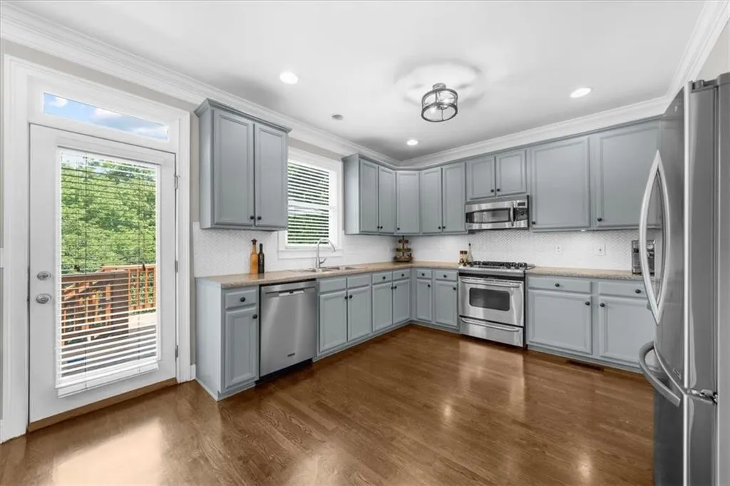 2653 W Main Street Nw, Atlanta, Georgia 30318, 4 Bedrooms Bedrooms, ,3 BathroomsBathrooms,Residential,For Sale,2653 W Main Street Nw,7600768