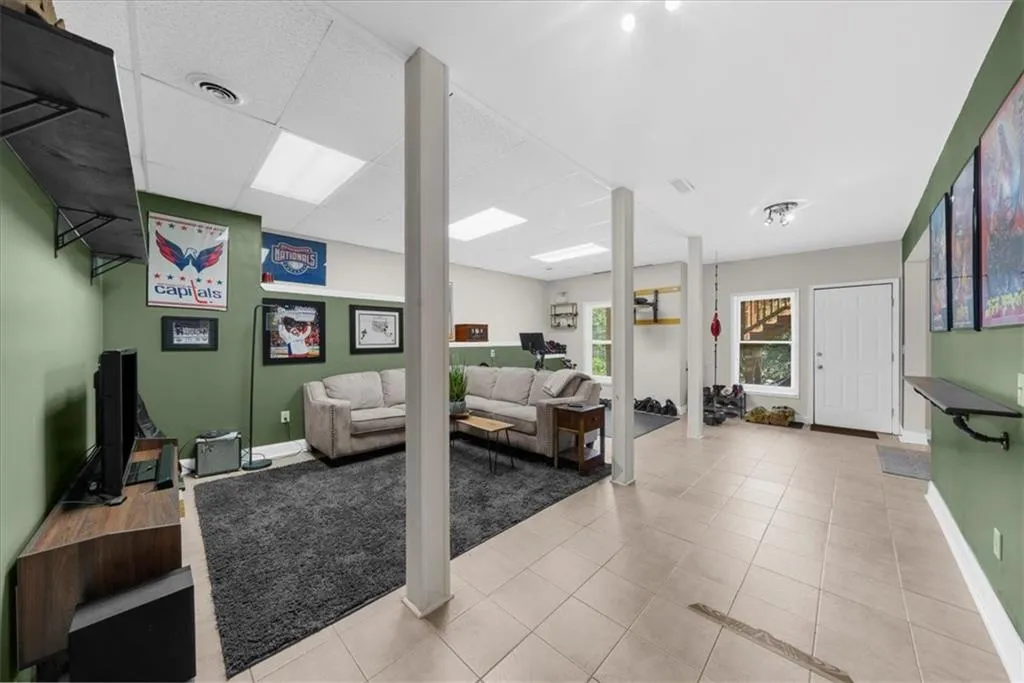2653 W Main Street Nw, Atlanta, Georgia 30318, 4 Bedrooms Bedrooms, ,3 BathroomsBathrooms,Residential,For Sale,2653 W Main Street Nw,7600768