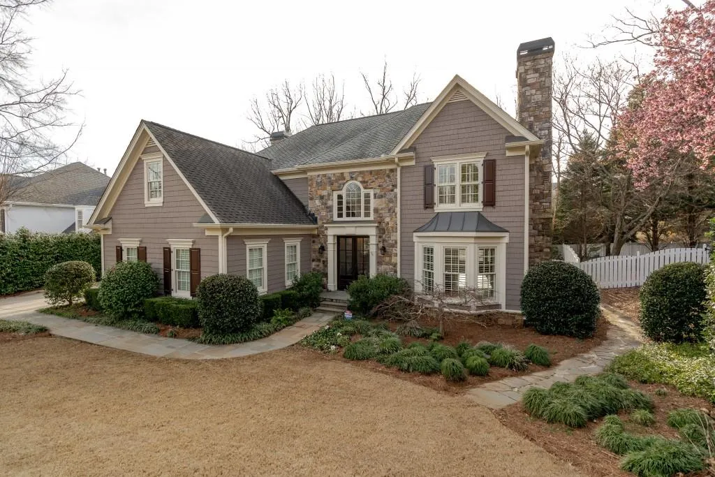 5810 Long Grove Drive, Sandy Springs, Georgia 30328, 5 Bedrooms Bedrooms, ,4 BathroomsBathrooms,Residential,Sold,5810 Long Grove Drive,6848442