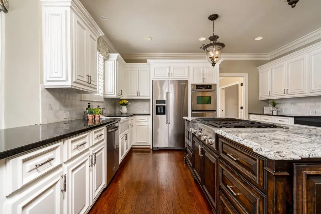 5810 Long Grove Drive, Sandy Springs, Georgia 30328, 5 Bedrooms Bedrooms, ,4 BathroomsBathrooms,Residential,Sold,5810 Long Grove Drive,6848442