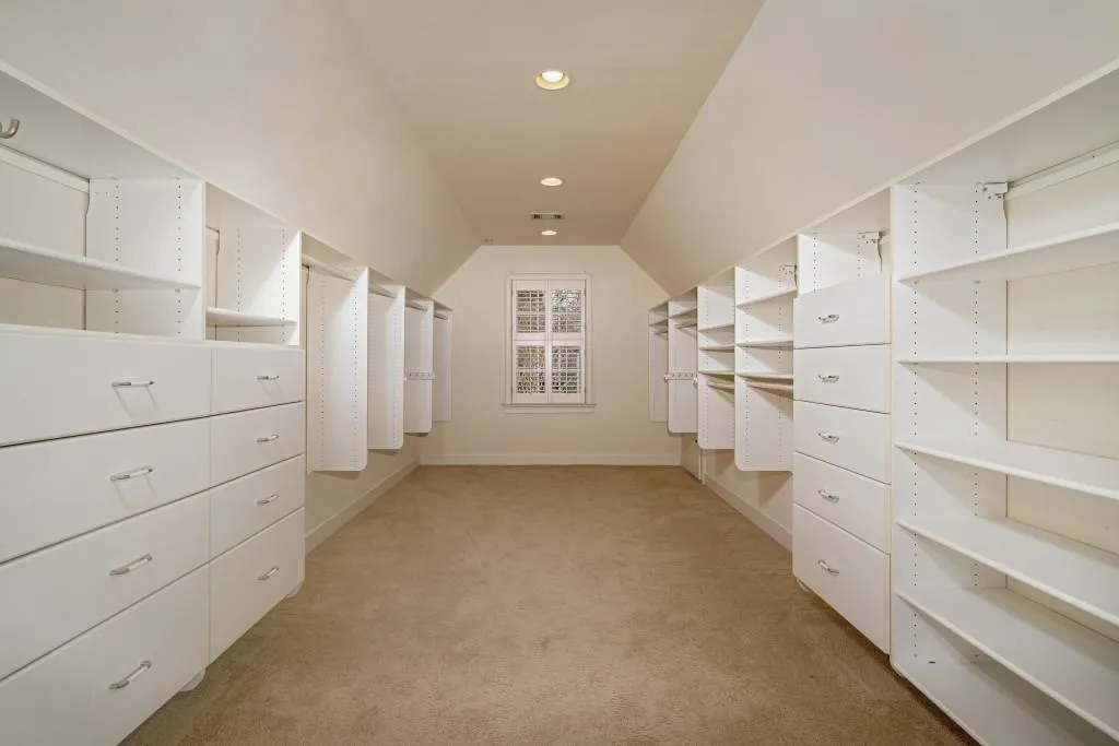 5810 Long Grove Drive, Sandy Springs, Georgia 30328, 5 Bedrooms Bedrooms, ,4 BathroomsBathrooms,Residential,Sold,5810 Long Grove Drive,6848442