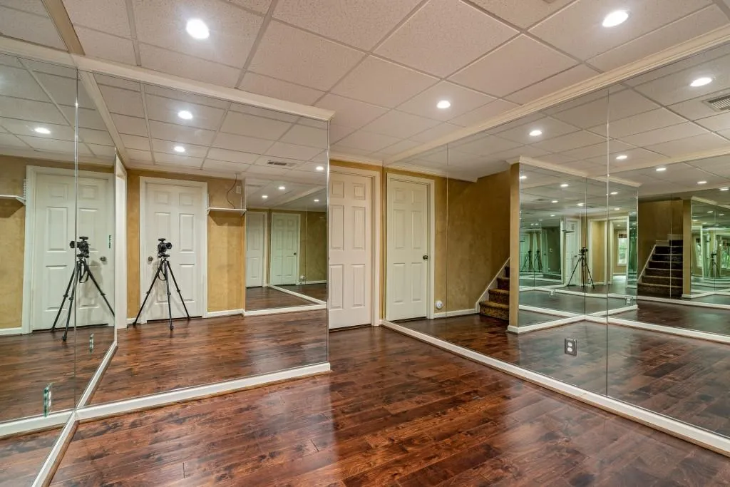 5810 Long Grove Drive, Sandy Springs, Georgia 30328, 5 Bedrooms Bedrooms, ,4 BathroomsBathrooms,Residential,Sold,5810 Long Grove Drive,6848442