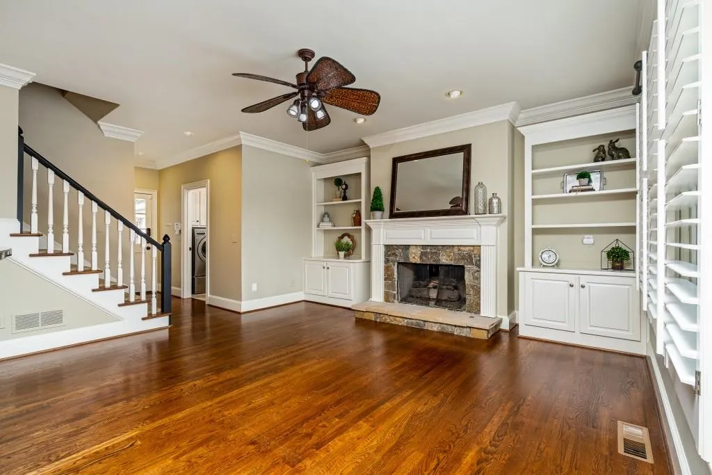 5810 Long Grove Drive, Sandy Springs, Georgia 30328, 5 Bedrooms Bedrooms, ,4 BathroomsBathrooms,Residential,Sold,5810 Long Grove Drive,6848442