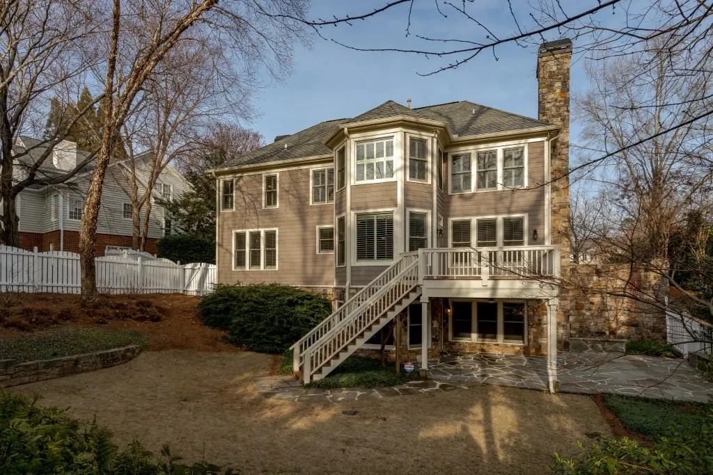 5810 Long Grove Drive, Sandy Springs, Georgia 30328, 5 Bedrooms Bedrooms, ,4 BathroomsBathrooms,Residential,Sold,5810 Long Grove Drive,6848442