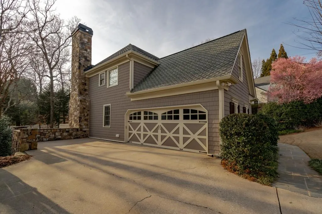 5810 Long Grove Drive, Sandy Springs, Georgia 30328, 5 Bedrooms Bedrooms, ,4 BathroomsBathrooms,Residential,Sold,5810 Long Grove Drive,6848442