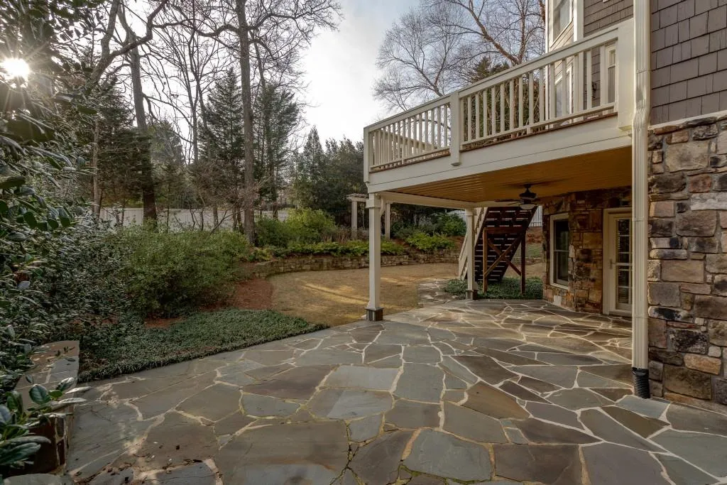 5810 Long Grove Drive, Sandy Springs, Georgia 30328, 5 Bedrooms Bedrooms, ,4 BathroomsBathrooms,Residential,Sold,5810 Long Grove Drive,6848442