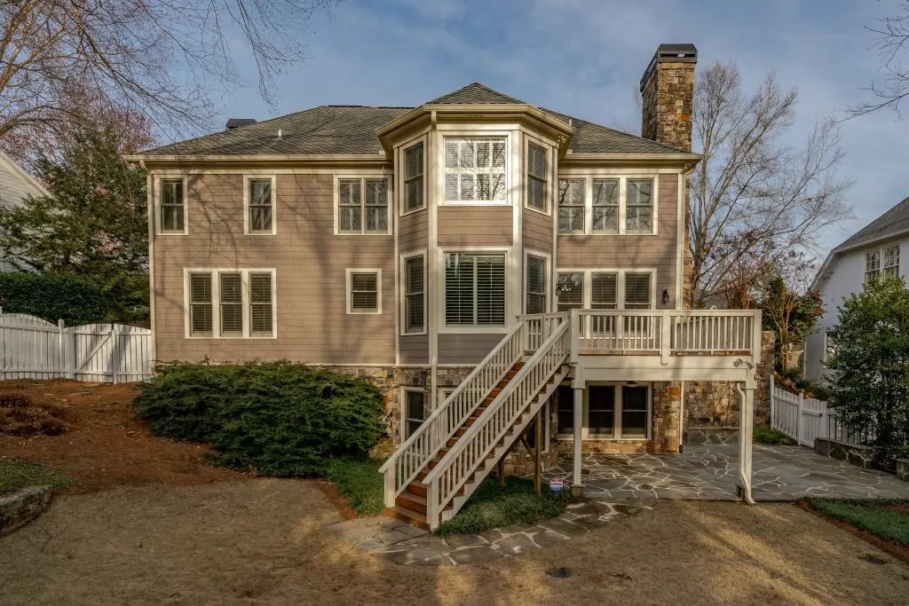 5810 Long Grove Drive, Sandy Springs, Georgia 30328, 5 Bedrooms Bedrooms, ,4 BathroomsBathrooms,Residential,Sold,5810 Long Grove Drive,6848442