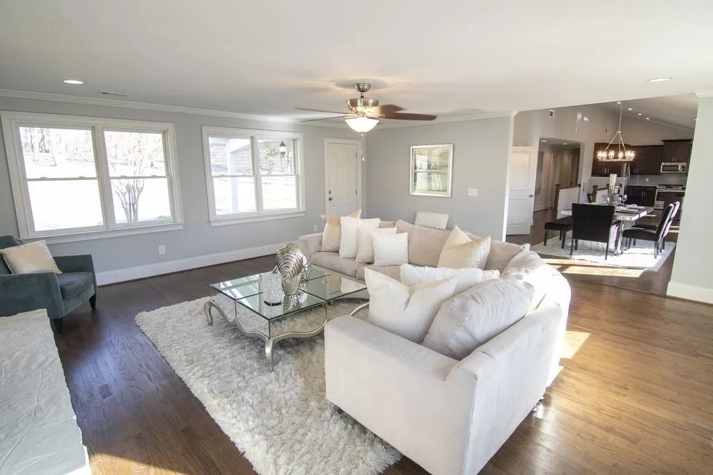 410 Mt Vernon Highway Nw, Atlanta, Georgia 30327, 5 Bedrooms Bedrooms, ,3 BathroomsBathrooms,Residential,Sold,410 Mt Vernon Highway Nw,6580947