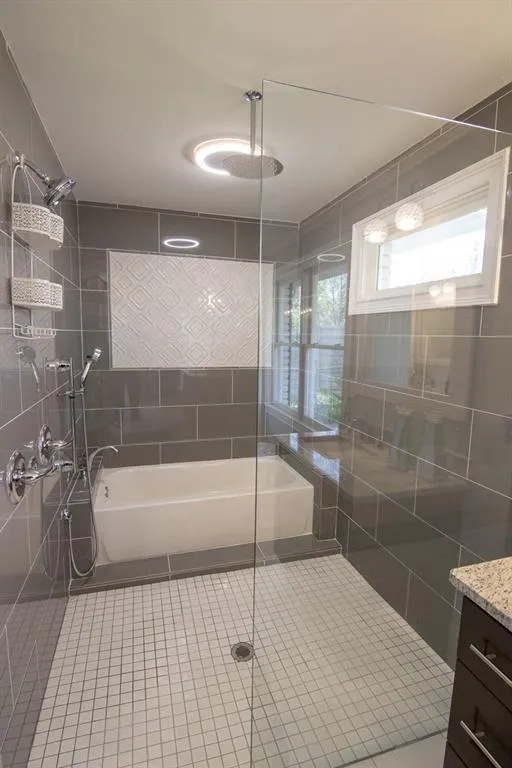 410 Mt Vernon Highway Nw, Atlanta, Georgia 30327, 5 Bedrooms Bedrooms, ,3 BathroomsBathrooms,Residential,Sold,410 Mt Vernon Highway Nw,6580947