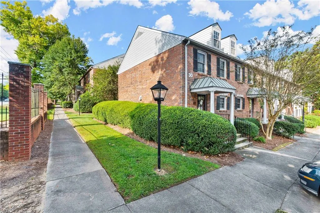 6700 Roswell Road Unit 30a, Atlanta, Georgia 30328, 2 Bedrooms Bedrooms, ,1 BathroomBathrooms,Residential,Sold,6700 Roswell Road Unit 30a,7116885 6700 Roswell Road Unit 30a, Atlanta, Georgia 30328, 2 Bedrooms Bedrooms, ,1 BathroomBathrooms,Residential,Sold,6700 Roswell Road Unit 30a,7116885