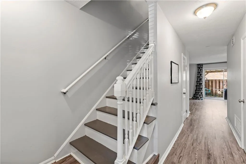 6700 Roswell Road Unit 30a, Atlanta, Georgia 30328, 2 Bedrooms Bedrooms, ,1 BathroomBathrooms,Residential,Sold,6700 Roswell Road Unit 30a,7116885 6700 Roswell Road Unit 30a, Atlanta, Georgia 30328, 2 Bedrooms Bedrooms, ,1 BathroomBathrooms,Residential,Sold,6700 Roswell Road Unit 30a,7116885