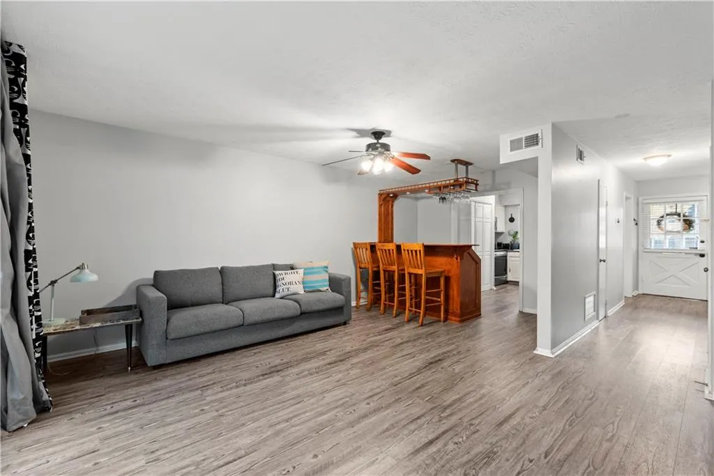 6700 Roswell Road Unit 30a, Atlanta, Georgia 30328, 2 Bedrooms Bedrooms, ,1 BathroomBathrooms,Residential,Sold,6700 Roswell Road Unit 30a,7116885 6700 Roswell Road Unit 30a, Atlanta, Georgia 30328, 2 Bedrooms Bedrooms, ,1 BathroomBathrooms,Residential,Sold,6700 Roswell Road Unit 30a,7116885