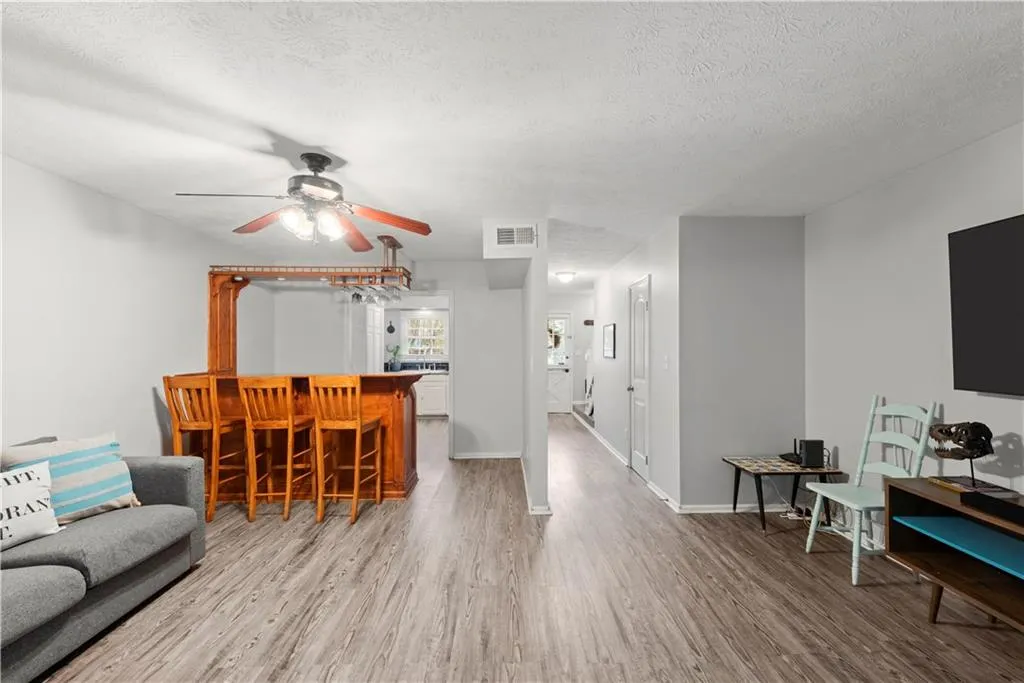 6700 Roswell Road Unit 30a, Atlanta, Georgia 30328, 2 Bedrooms Bedrooms, ,1 BathroomBathrooms,Residential,Sold,6700 Roswell Road Unit 30a,7116885 6700 Roswell Road Unit 30a, Atlanta, Georgia 30328, 2 Bedrooms Bedrooms, ,1 BathroomBathrooms,Residential,Sold,6700 Roswell Road Unit 30a,7116885