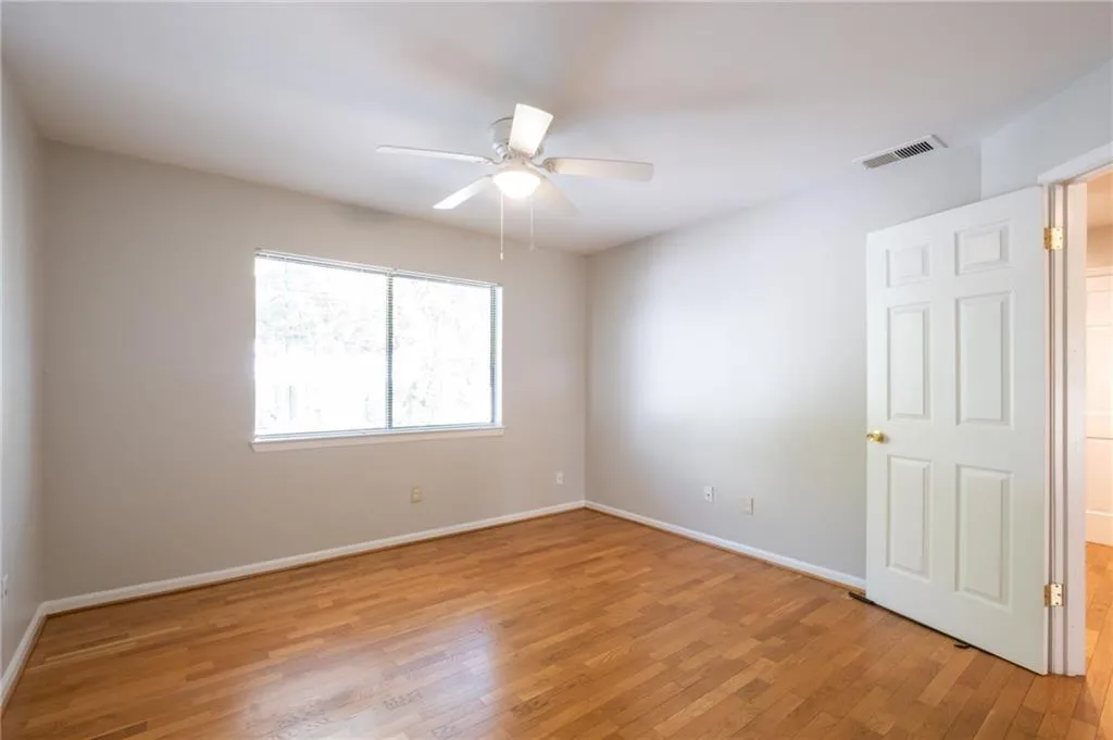 3817 Paces Ferry West Se, Atlanta, Georgia 30339, 4 Bedrooms Bedrooms, 0 ,3 BathroomsBathrooms,Residential,For Sale,3817 Paces Ferry West Se,7748032