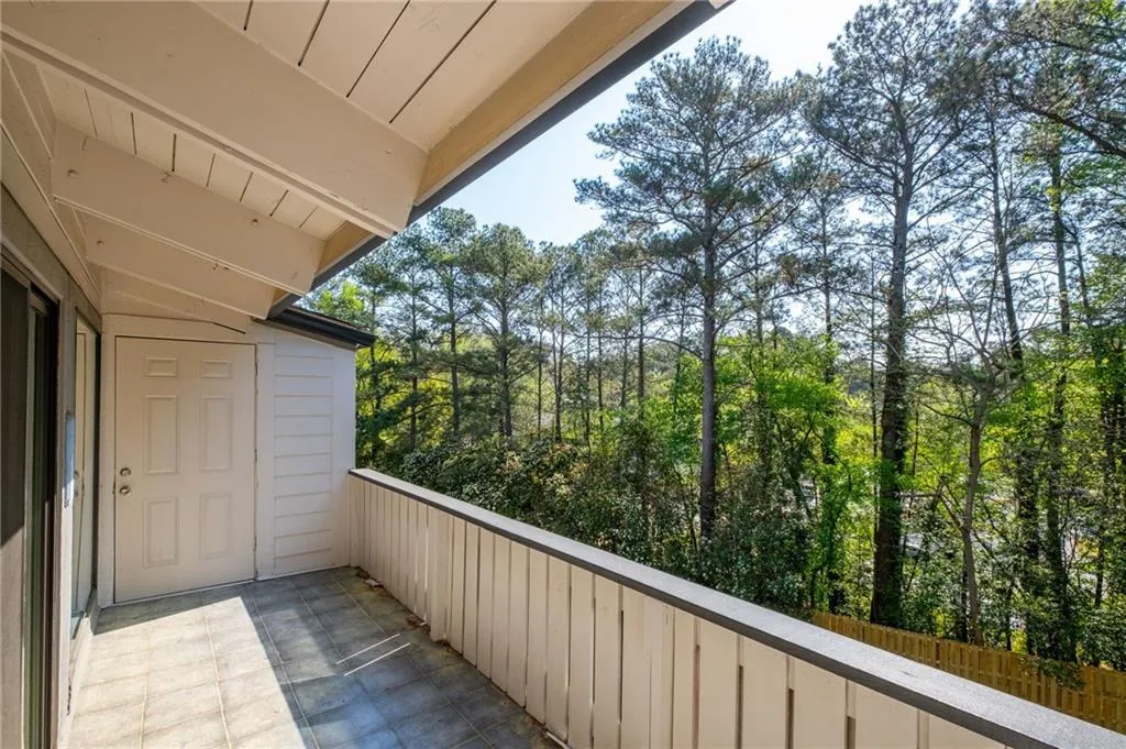 3817 Paces Ferry West Se, Atlanta, Georgia 30339, 4 Bedrooms Bedrooms, 0 ,3 BathroomsBathrooms,Residential,For Sale,3817 Paces Ferry West Se,7748032