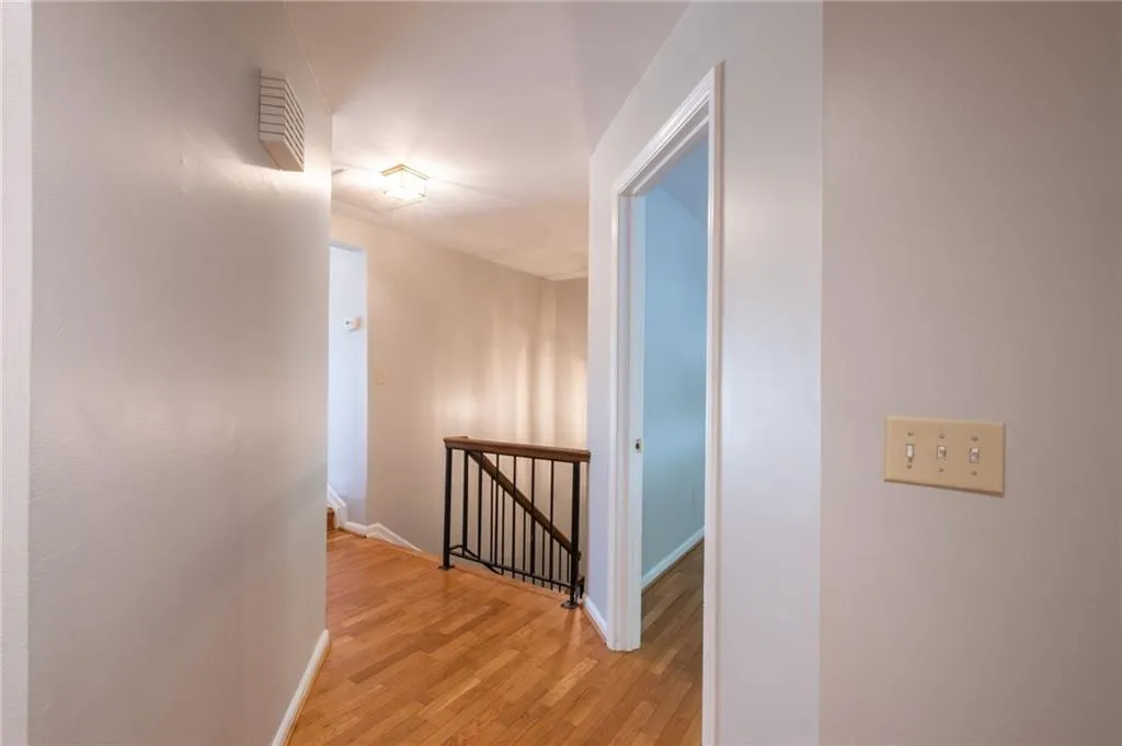 3817 Paces Ferry West Se, Atlanta, Georgia 30339, 4 Bedrooms Bedrooms, 0 ,3 BathroomsBathrooms,Residential,For Sale,3817 Paces Ferry West Se,7748032