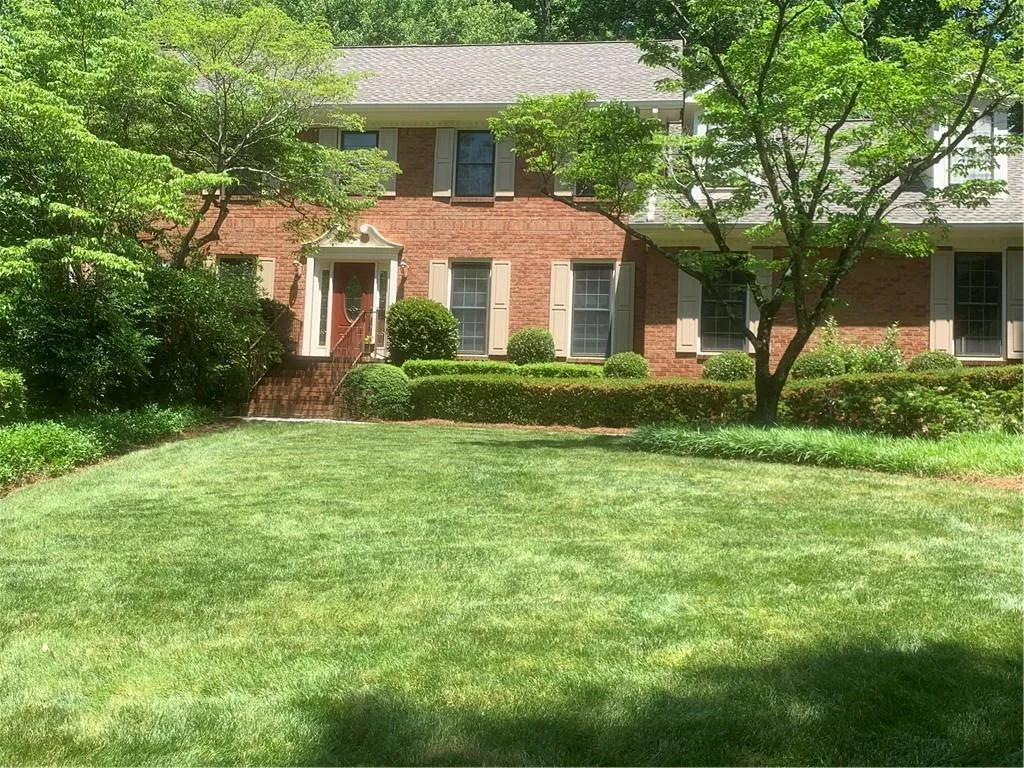 90 Messina Way, Sandy Springs, Georgia 30328, 5 Bedrooms Bedrooms, ,2 BathroomsBathrooms,Residential,Sold,90 Messina Way,6882822