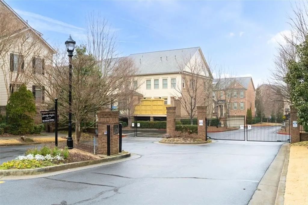 5564 High Point Road, Atlanta, Georgia 30342, 4 Bedrooms Bedrooms, ,4 BathroomsBathrooms,Residential,For Sale,5564 High Point Road,7692962