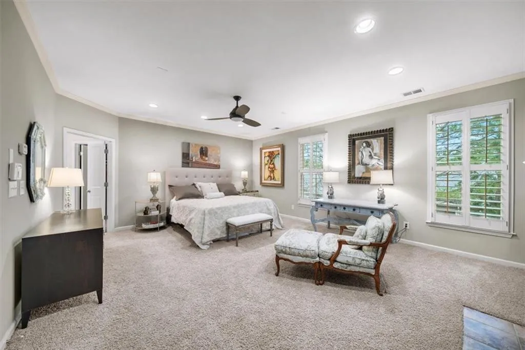 5564 High Point Road, Atlanta, Georgia 30342, 4 Bedrooms Bedrooms, ,4 BathroomsBathrooms,Residential,For Sale,5564 High Point Road,7692962