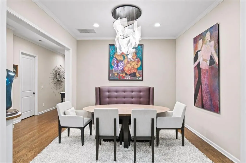 5564 High Point Road, Atlanta, Georgia 30342, 4 Bedrooms Bedrooms, ,4 BathroomsBathrooms,Residential,For Sale,5564 High Point Road,7692962