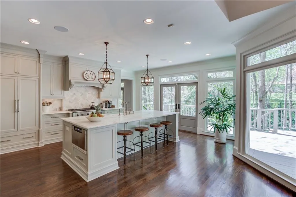 5250 Woodridge Forest Trail, Sandy Springs, Georgia 30327, 6 Bedrooms Bedrooms, ,6 BathroomsBathrooms,Residential,Sold,5250 Woodridge Forest Trail,6860769