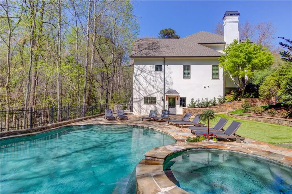 5250 Woodridge Forest Trail, Sandy Springs, Georgia 30327, 6 Bedrooms Bedrooms, ,6 BathroomsBathrooms,Residential,Sold,5250 Woodridge Forest Trail,6860769