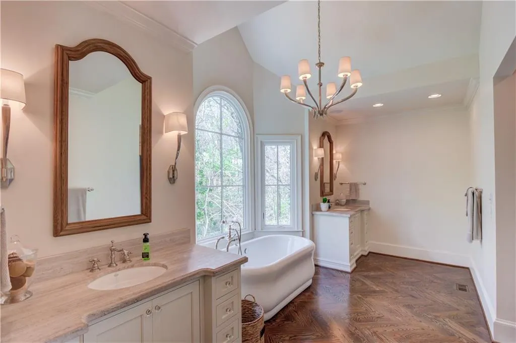 5250 Woodridge Forest Trail, Sandy Springs, Georgia 30327, 6 Bedrooms Bedrooms, ,6 BathroomsBathrooms,Residential,Sold,5250 Woodridge Forest Trail,6860769