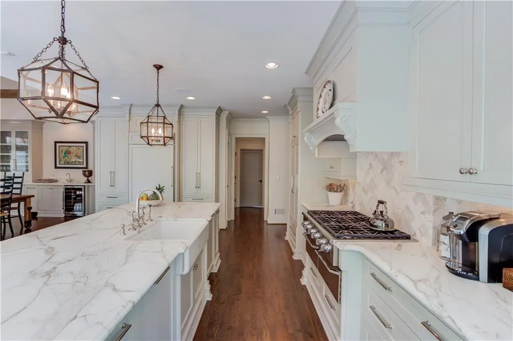 5250 Woodridge Forest Trail, Sandy Springs, Georgia 30327, 6 Bedrooms Bedrooms, ,6 BathroomsBathrooms,Residential,Sold,5250 Woodridge Forest Trail,6860769