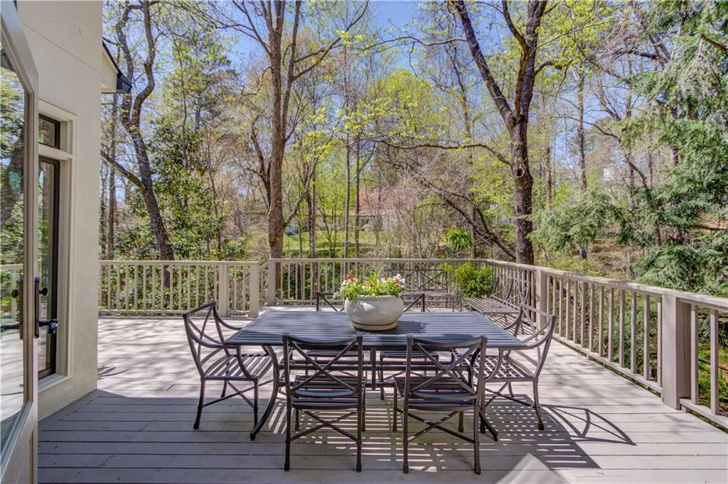 5250 Woodridge Forest Trail, Sandy Springs, Georgia 30327, 6 Bedrooms Bedrooms, ,6 BathroomsBathrooms,Residential,Sold,5250 Woodridge Forest Trail,6860769